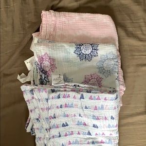 Muslin swaddles